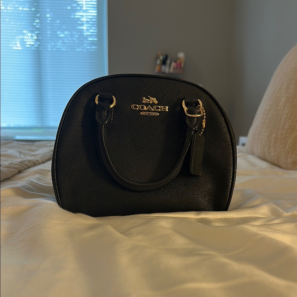 Coach Sydney Satchel - Black